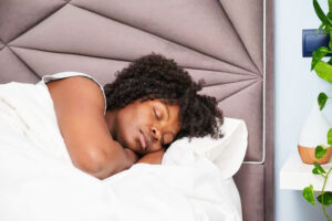 common reasons why you should not sleep on your stomach